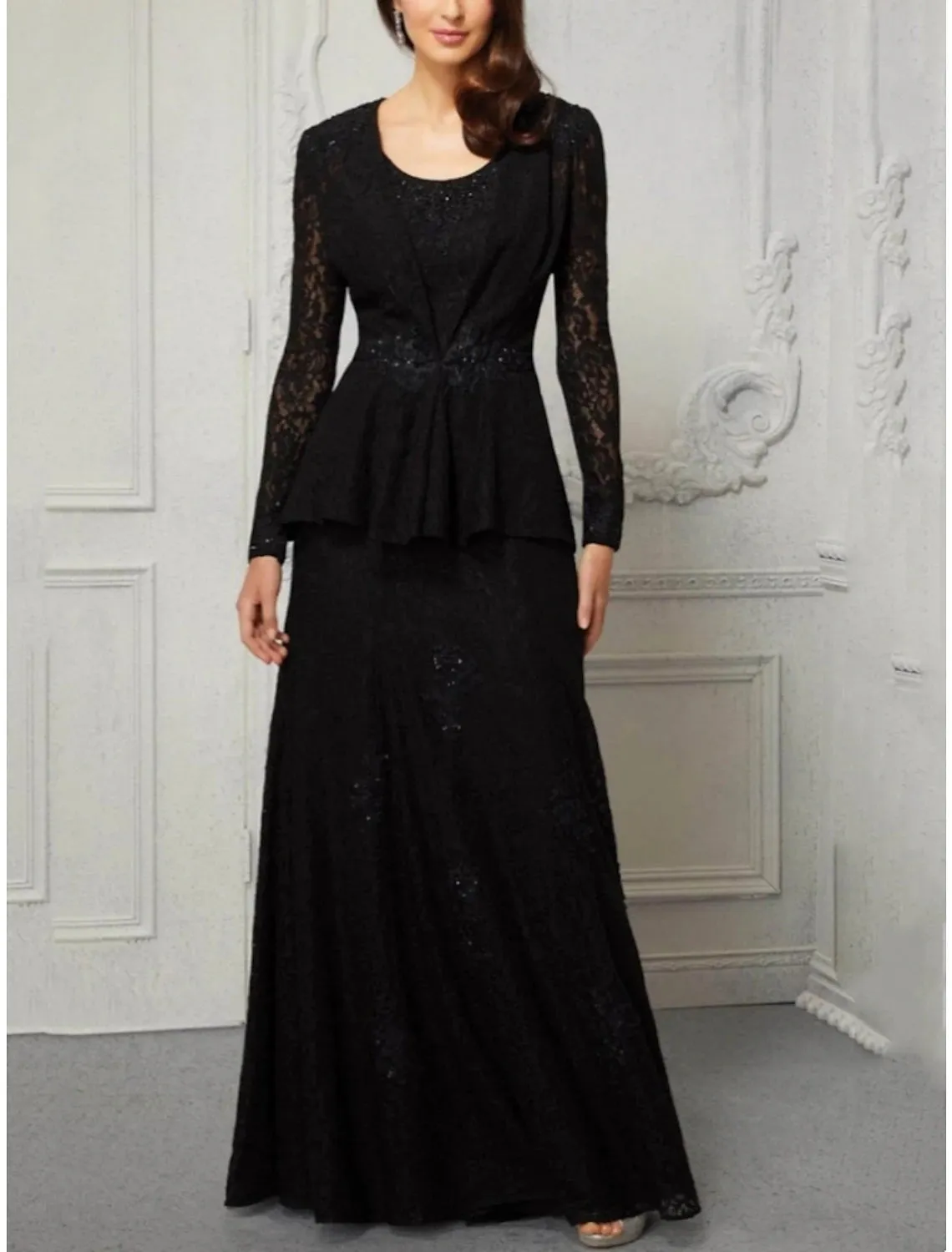 A-Line Mother of the Bride Dress Wedding Guest Elegant Scoop Neck Floor Length Lace Long Sleeve with Sequin Ruching Solid Color