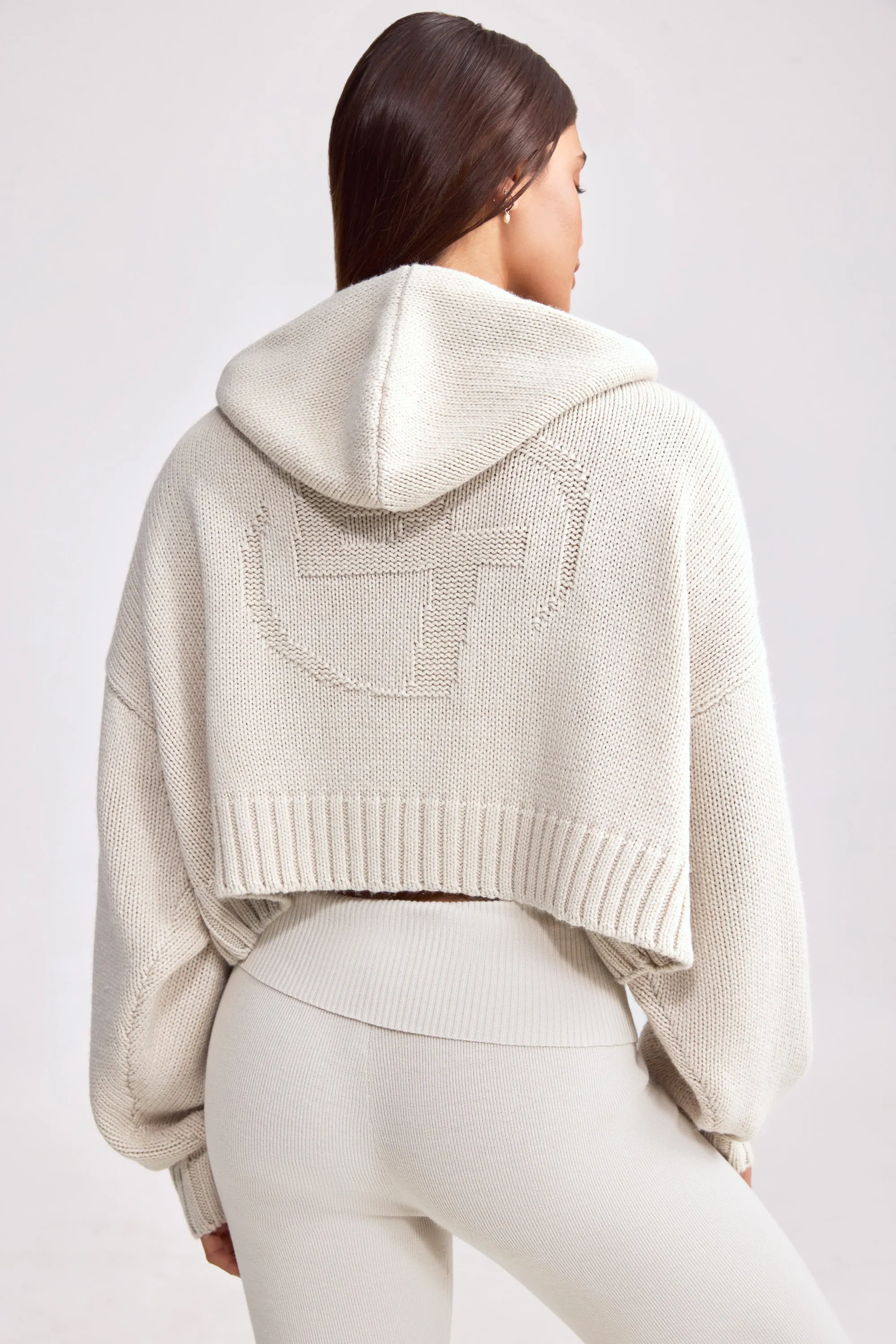 Cropped Zip-Up Chunky Knit Hoodie in Cream