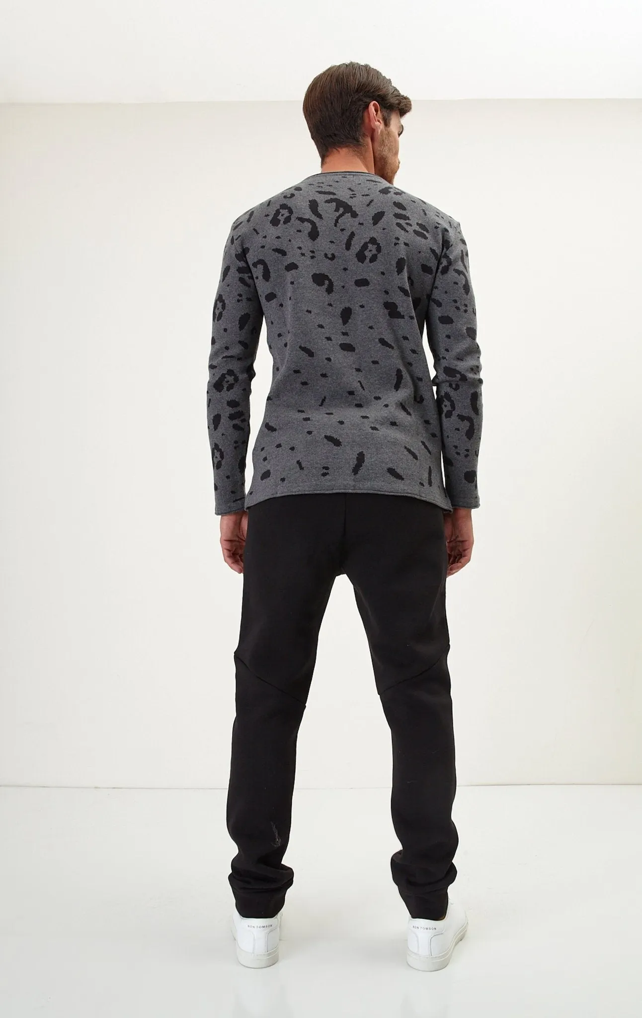 Cryptic Sweater - Anthracite Black